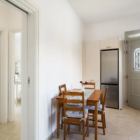 Apartment Alkmini *
